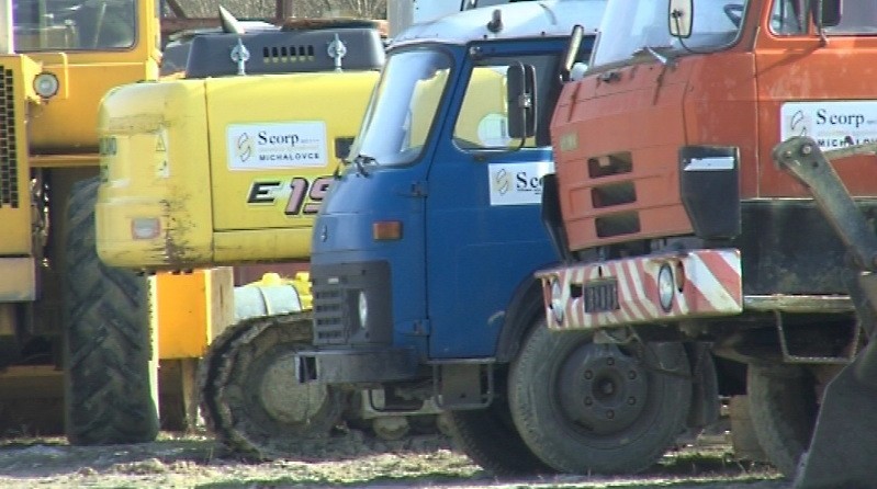 V týchto nákladiakoch skončili zatúlané projektily od policajtov